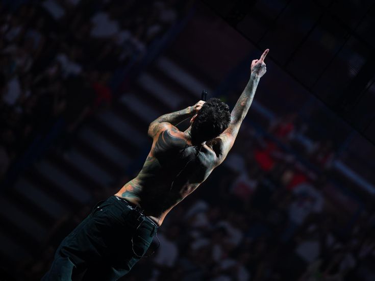 Fedez, &apos;Sig. Brainwash&apos; è doppio disco di platino. Videointervista 