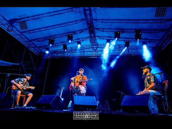 ‘Convertire la rabbia in musica, l’unico modo di reagire’: parola di Manu Chao ‘Convertire la rabbia in musica, l’unico modo di reagire’: parola di Manu Chao