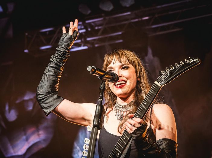 Gli Halestorm raccontano il backstage di &quot;Back to the Beginning&quot;