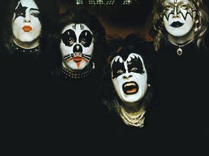 Kiss