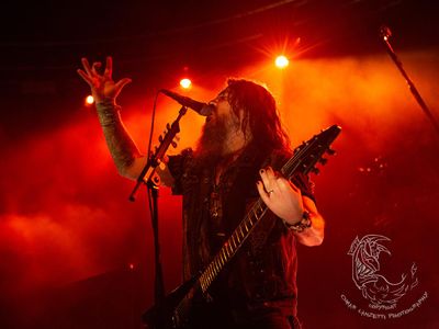 I Machine Head appesi a testa in giù per il video di &apos;Now we die&apos; - FOTO