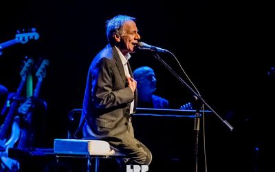 18 aprile 2019 - Teatro EuropAuditorium - Bologna - Roberto Vecchioni in concerto