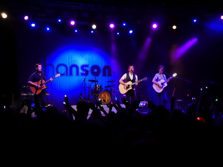 Gli Hanson diventano attori (e iniziano a registrare il nuovo album)