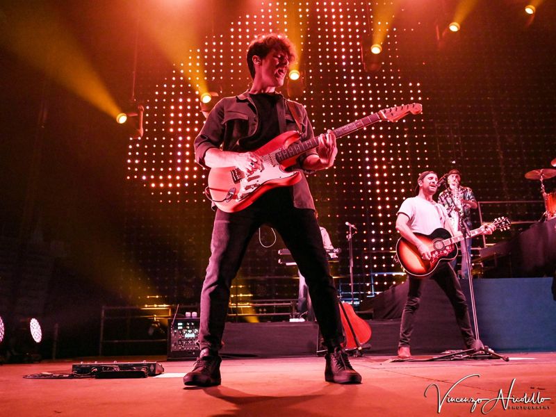 6 dicembre 2023 - PalaAlpitour - Torino - Tommaso Paradiso in concerto 6 dicembre 2023 - PalaAlpitour - Torino - Tommaso Paradiso in concerto