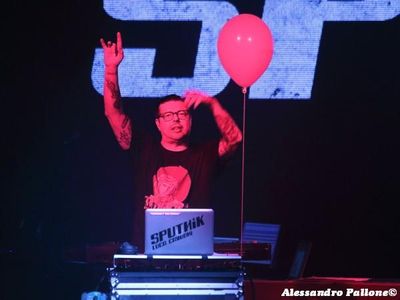 Luca Carboni: &apos;Guardando scorrere il tempo...&apos;
