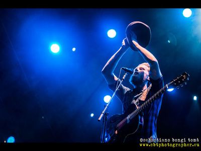Oggi in breve: Cat Stevens, Lumineers, Lana Del Rey, Velvet, Pavone