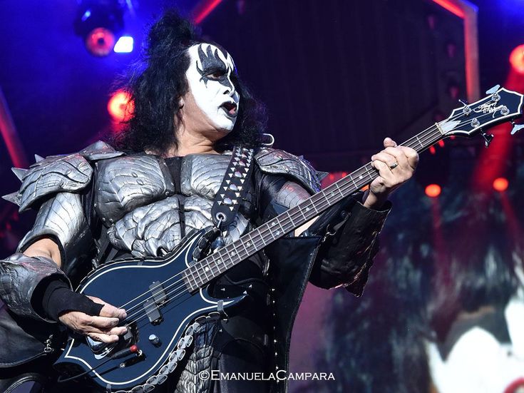 Kiss, arriva nei negozi un&apos;edizione deluxe di &apos;Love gun&apos;