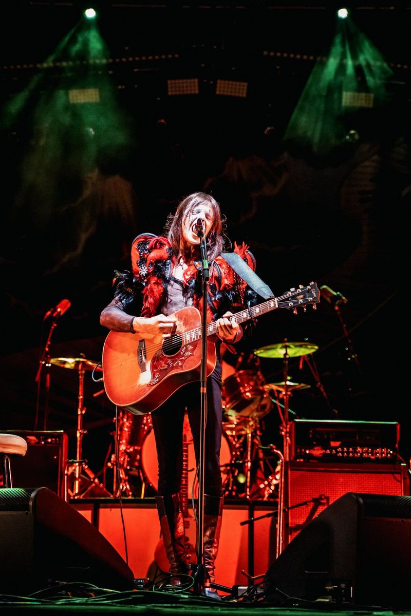 24 luglio 2025 - Mind Festival - Montecosaro Scalo (Mc) &ndash; Lucio Corsi in concerto