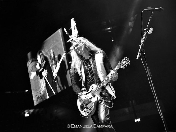 Concerti, gli Whitesnake cantano i Deep Purple: a novembre l'unica data italiana Concerti, gli Whitesnake cantano i Deep Purple: a novembre l'unica data italiana