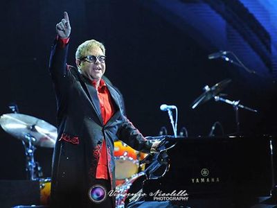 Elton John: il Comitato dei genitori russi si oppone ai concerti di Mosca