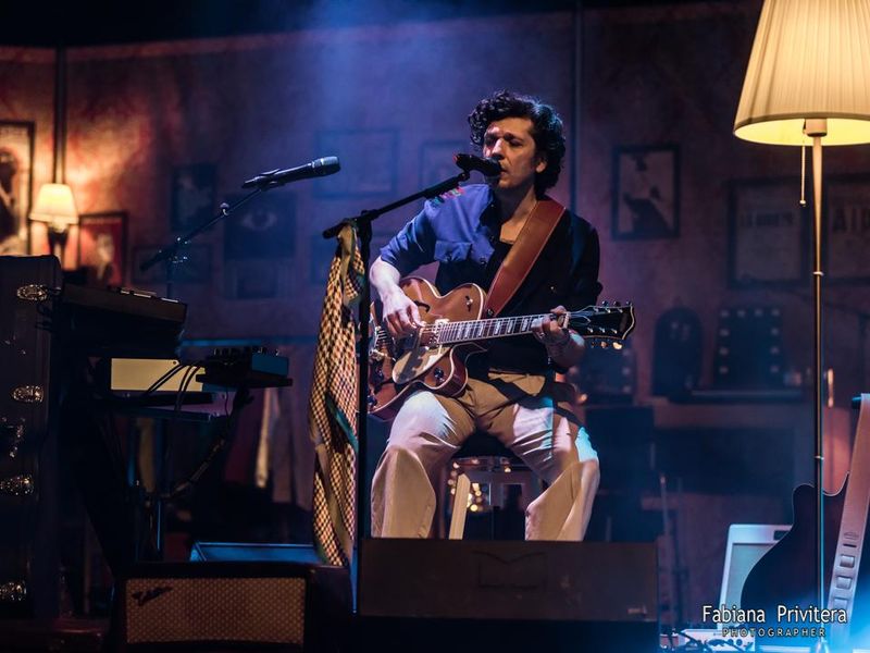 14 aprile 2025 - Teatro Bellini - Napoli - Ermal Meta in concerto 14 aprile 2025 - Teatro Bellini - Napoli - Ermal Meta in concerto