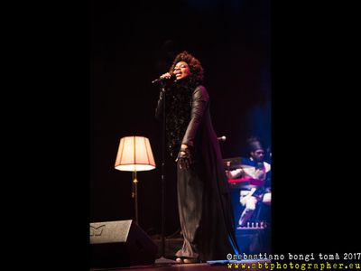 Concerti, boicottaggio a Israele: Macy Gray chiede consiglio ai fan