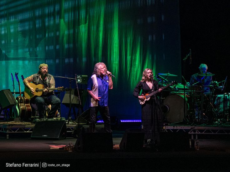 Robert Plant, un concorso (e 3.000 $) per realizzare il video di &apos;Rainbow&apos; 