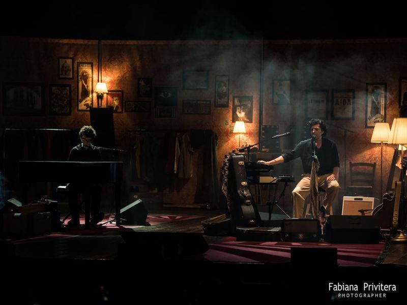 14 aprile 2025 - Teatro Bellini - Napoli - Ermal Meta in concerto 14 aprile 2025 - Teatro Bellini - Napoli - Ermal Meta in concerto