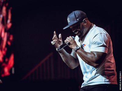 50 Cent lascia Interscope e firma per Caroline