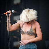 15 giugno 2022 - I-Days - Ippodromo - Milano - Amyl and the Sniffers in concerto