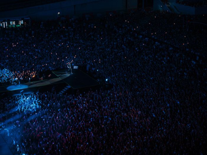 Emis Killa sulla disfatta degli Azzurri: &lsquo;Meno male che la canzone per i mondiali me la son giocata 3 anni fa&rsquo;