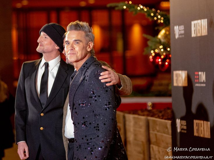 Guarda &apos;Different&apos;, il nuovo video di Robbie Williams