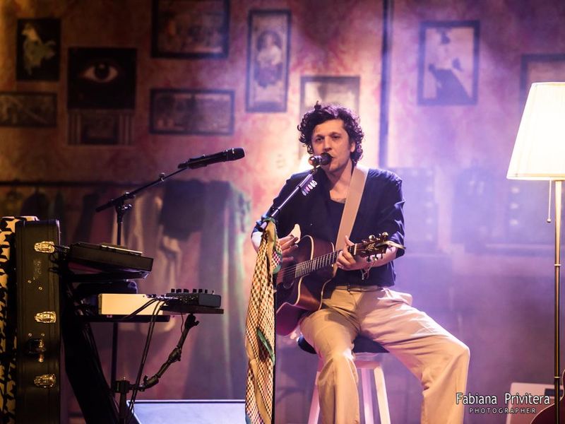 14 aprile 2025 - Teatro Bellini - Napoli - Ermal Meta in concerto 14 aprile 2025 - Teatro Bellini - Napoli - Ermal Meta in concerto
