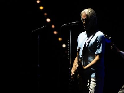 Paul Weller omaggia McCartney con la cover di &apos;Birthday&apos;: ascolta qui   