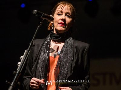 Suzanne Vega: &apos;Amo New York, una signora dura e spietata&apos;