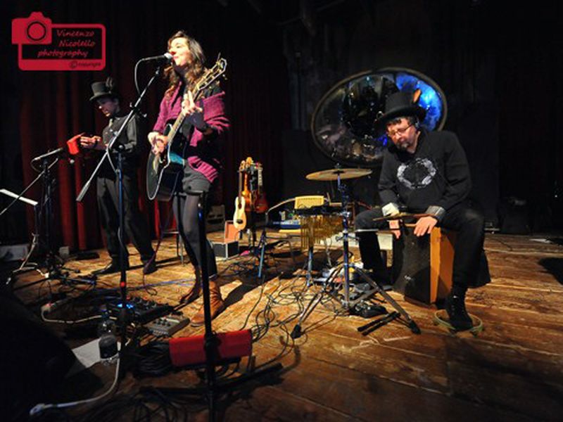7 febbraio 2013 - Diavolo Rosso - Asti - Nadia &amp; the Rabbits in concerto