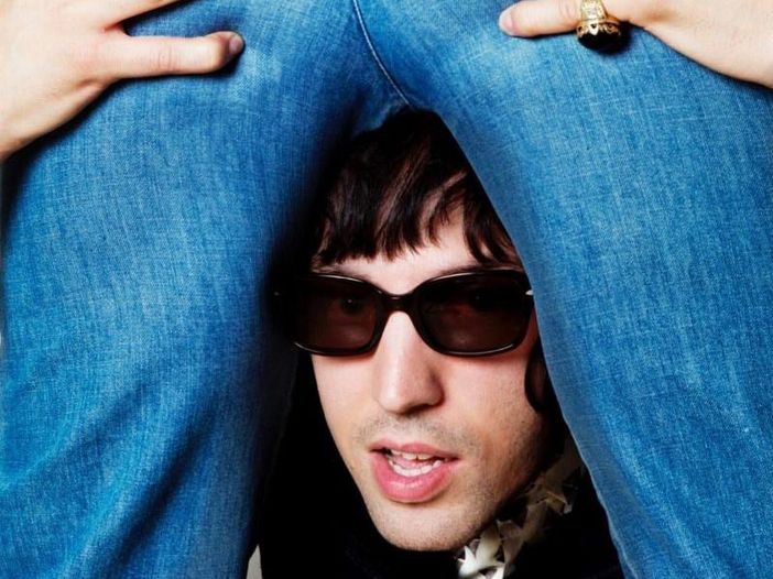 C'è un filo rosso che lega i Maneskin e Lucio Corsi: è Ottomano C'è un filo rosso che lega i Maneskin e Lucio Corsi: è Ottomano