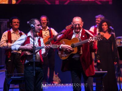 Renzo Arbore: 'La RAI mi ha chiamato per dirigere Sanremo'