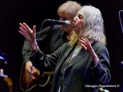 Spostato da Como a Milano il concerto di Patti Smith, niente tour per Van Morrison & Ray Charles
