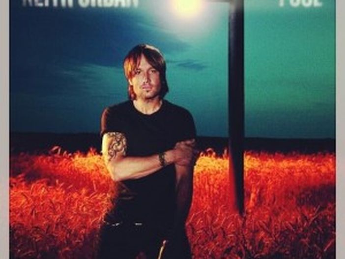 Keith Urban, problemi alla voce: prima l&#039;operazione, poi stop fino a inizio 2012