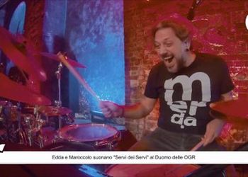 Edda e Maroccolo suonano &quot;Servi dei Servi&quot;