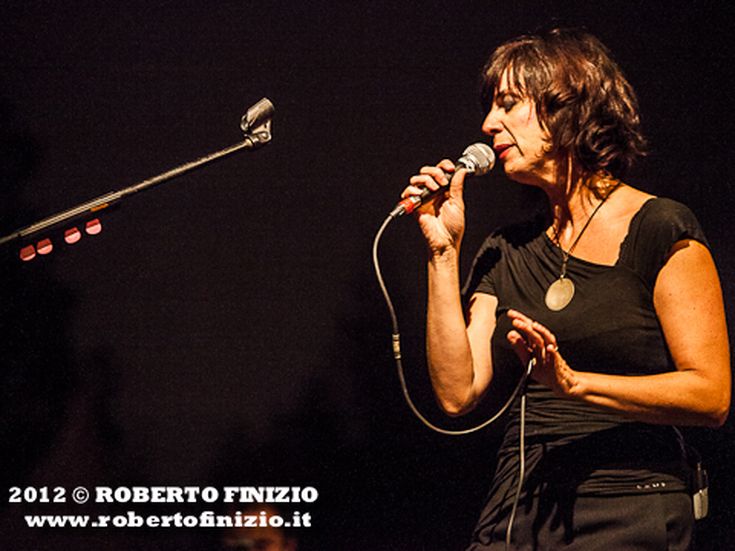 Cristina Donà, un nuovo singolo anticipa l'album "Così vicini"