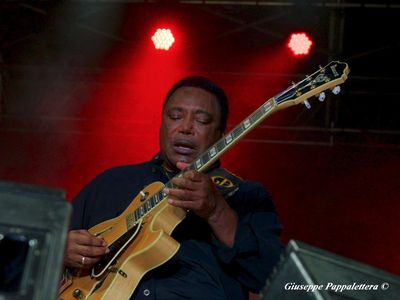 Una &amp;#8216;sòla&amp;#8217; il concerto milanese di George Benson