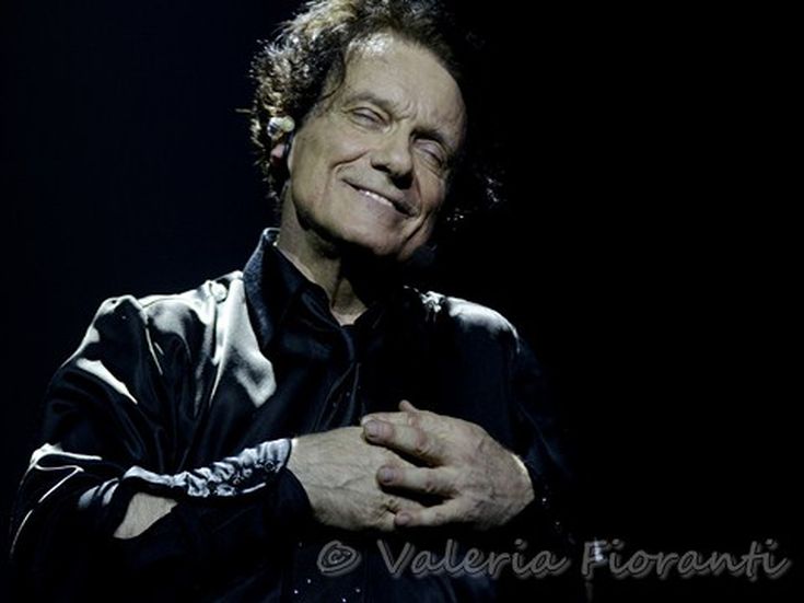 Sanremo 2011, Ranieri: &quot;Sarei onorato di condurlo ma...&quot;