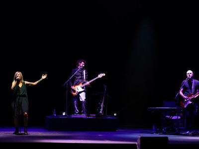 Tenco 2001, terza serata: sorprende Irene Grandi, Gino Paoli convince, Endrigo commuove
