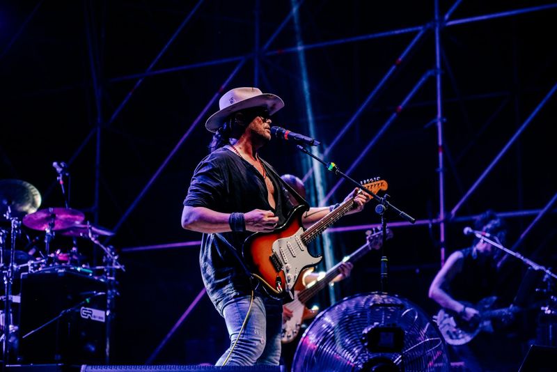 9 luglio 2023 &ndash; Parco Caserme Rosse - Bonsai Garden - Bologna &ndash; Gianluca Grignani in concerto