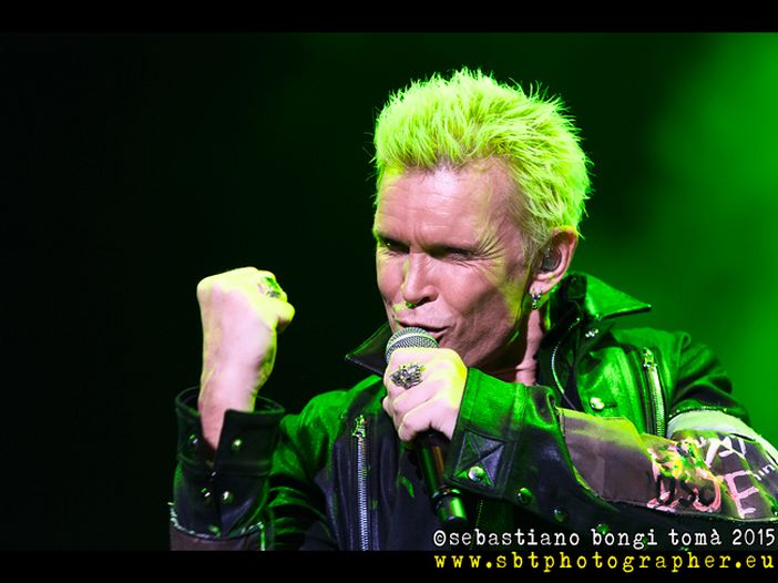 Billy Idol e l&rsquo;overdose che quasi gli cost&ograve; la vita nel 1984