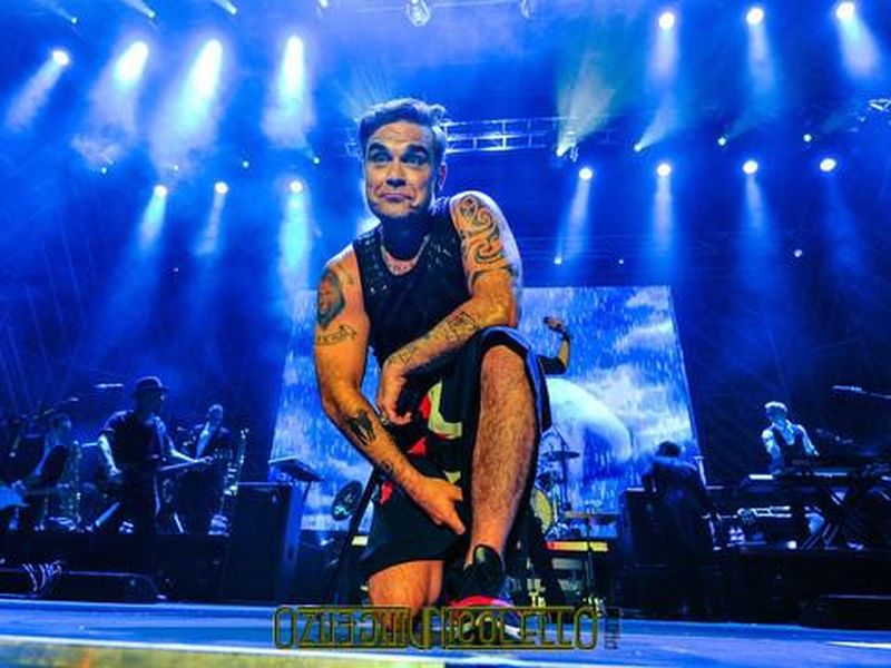 17 luglio 2017 - Piazza Colbert - Barolo (Cn) - Robbie Williams in concerto