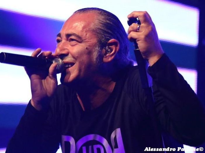 Carboni sul proprio sito parla del nuovo album