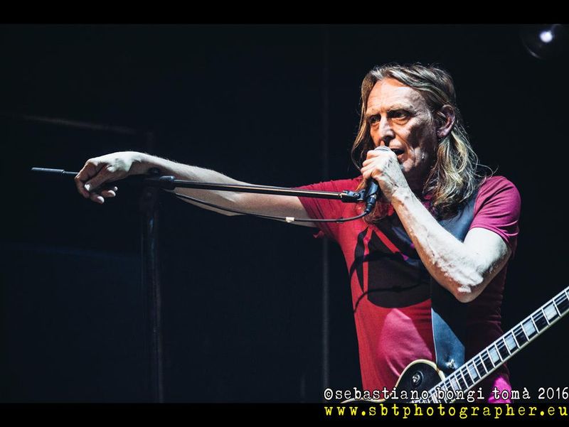 16 aprile 2016 - The Cage Theatre - Livorno - Giorgio Canali e Rossofuoco in concerto 16 aprile 2016 - The Cage Theatre - Livorno - Giorgio Canali e Rossofuoco in concerto