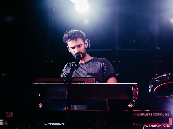 Classifiche UK, Muse primi con 100.000 copie