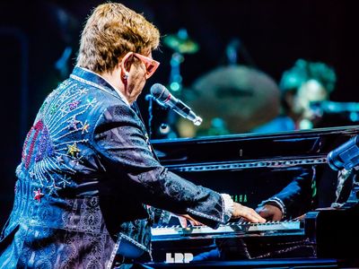 'Goodbye yellow brick road', nella ristampa cover di Emeli Sandé e Ed Sheeran