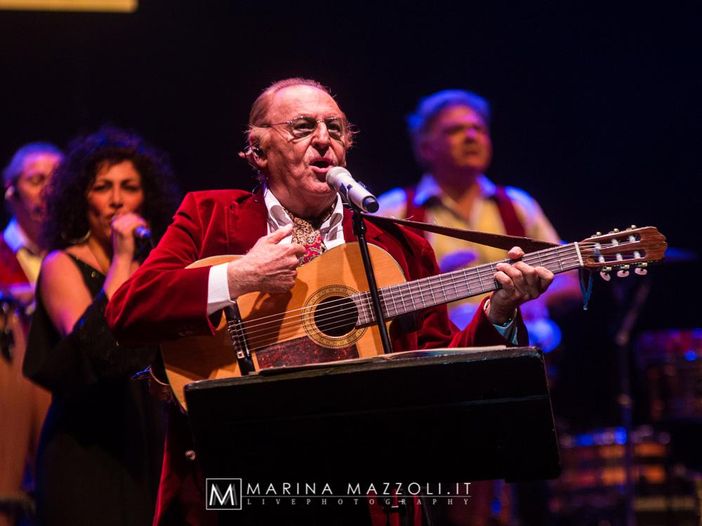 Renzo Arbore annulla e rinvia il concerto in programma a Bologna per problemi di salute Renzo Arbore annulla e rinvia il concerto in programma a Bologna per problemi di salute