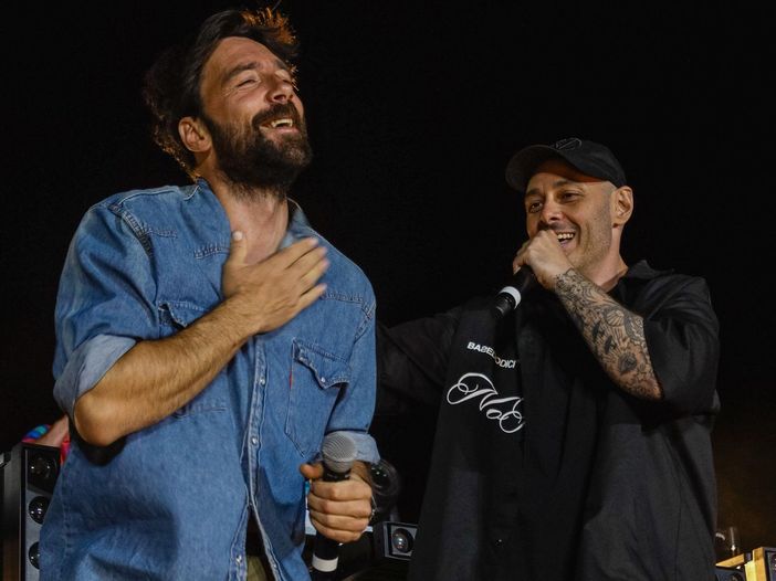 Una canzone da ascoltare: &ldquo;Stelle&rdquo; di Fabri Fibra e Carucci