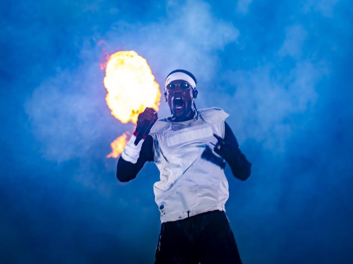Il Barcellona per il Clásico una maglia speciale con Travis Scott Il Barcellona per il Clásico una maglia speciale con Travis Scott