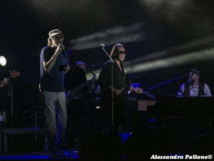 Non un viaggio nella nostalgia: De Gregori e Venditti in concerto Non un viaggio nella nostalgia: De Gregori e Venditti in concerto