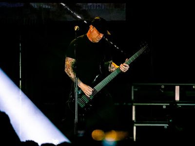 Nickelback, il primo disco con Live Nation potrebbe uscire tra sei anni