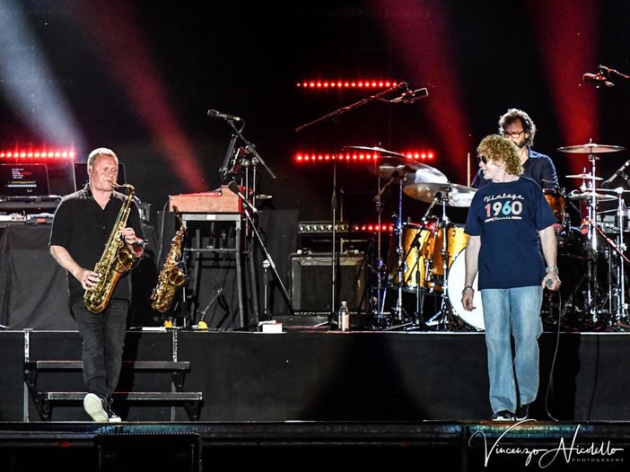Mick Hucknall (Simply Red) attacca Mtv e i nazionalisti inglesi Mick Hucknall (Simply Red) attacca Mtv e i nazionalisti inglesi