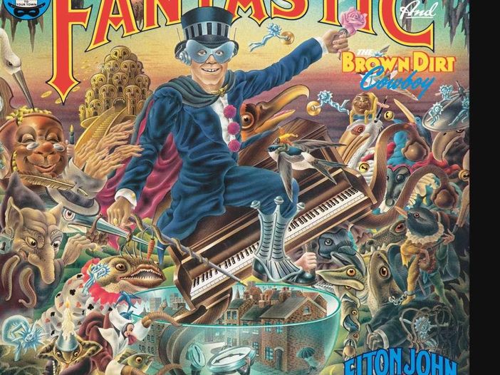 Elton John, un'edizione speciale per il 50° di Captain Fantastic Elton John, un'edizione speciale per il 50° di Captain Fantastic