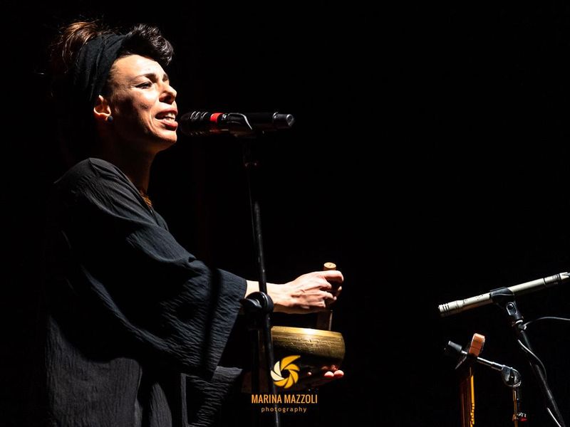 21 aprile 2023 - Politeama Genovese - Genova - Simone Cristicchi e Amara in concerto